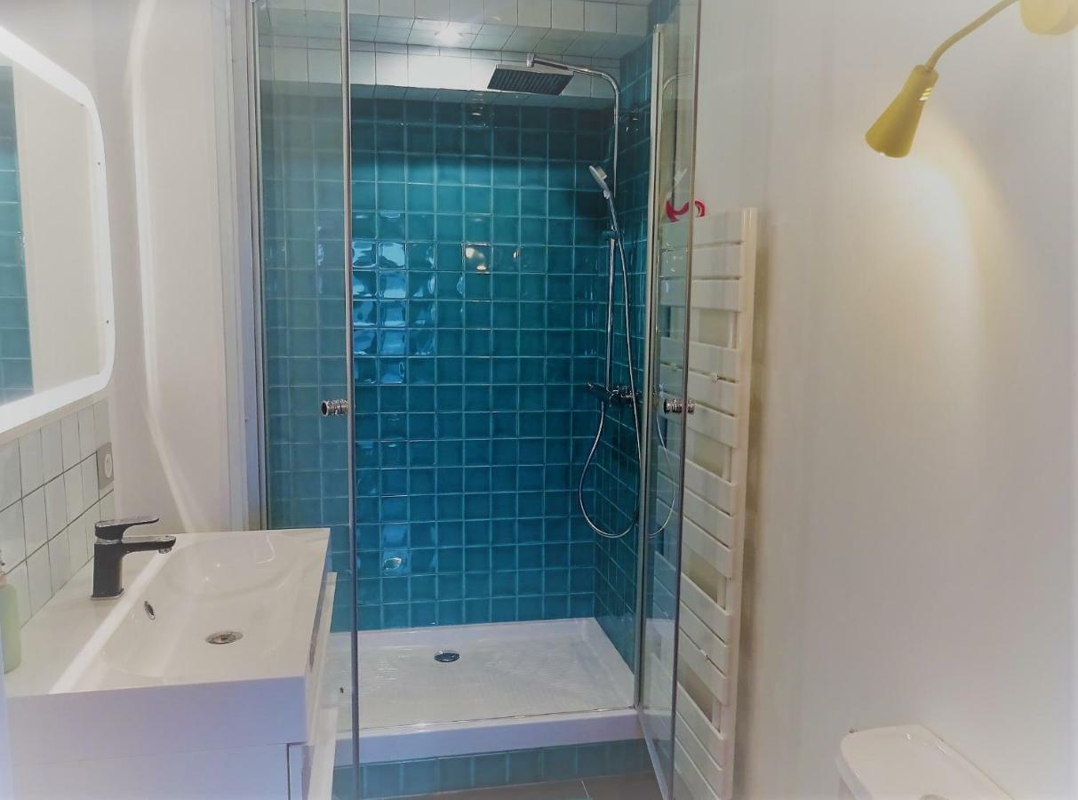 Appartement Spacieux Avec Une Vue Sur Tours Eksteriør bilde