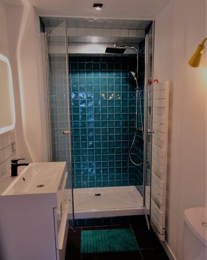 Appartement Spacieux Avec Une Vue Sur Tours Eksteriør bilde